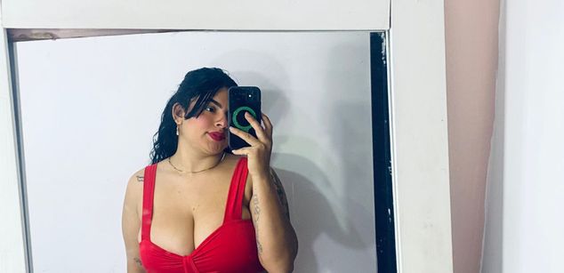 Model - Ambar SM bigboobs