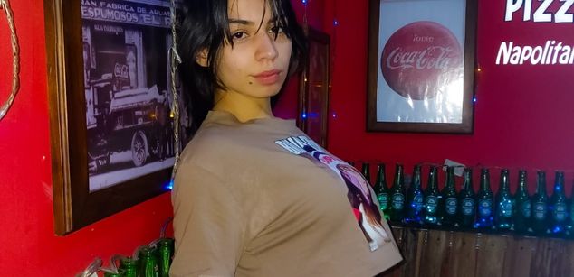 Model - KatherinJohns COLOMBIA