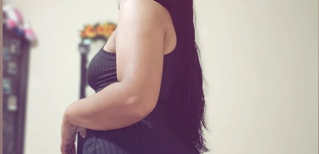 Model - SalomeLee Hairy