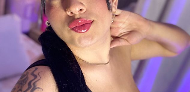 Model - Ambar SM bigboobs