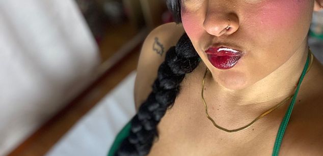 Model - Ambar SM bigboobs