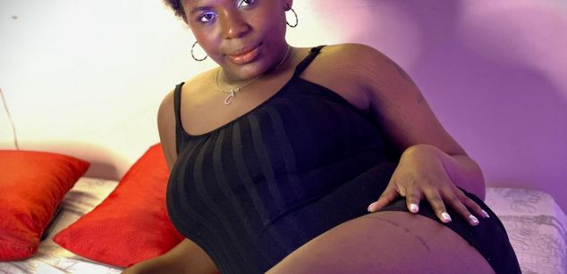 Model - Nany Moreno BBW