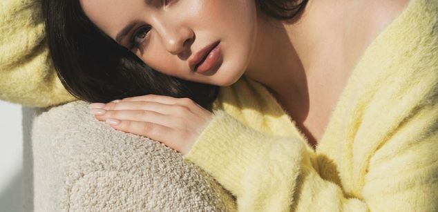 Model - Emeralda teen