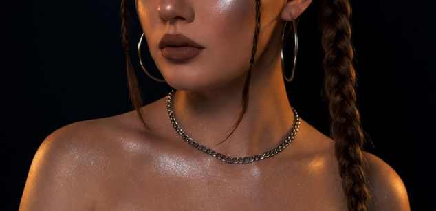 Model - Emeralda teen