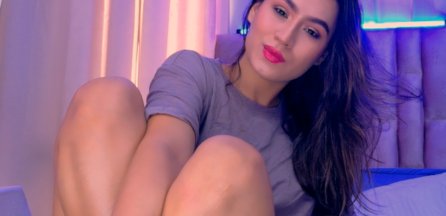 Model - Inocent Luna ass