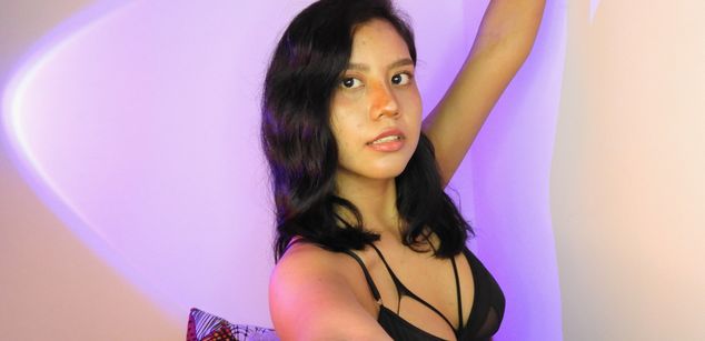 Model - Lola Gibson SQUIRT