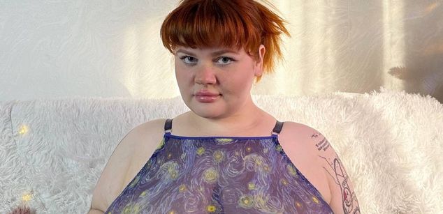 Model - Miss Maya mistress