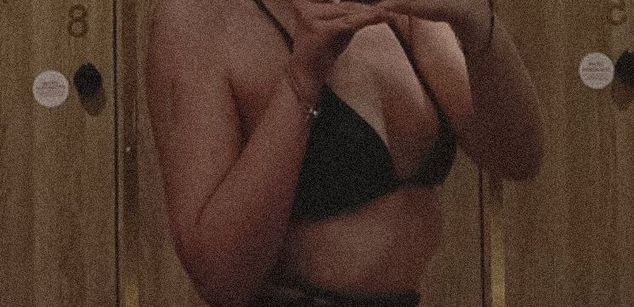 Model - Kristine skinny