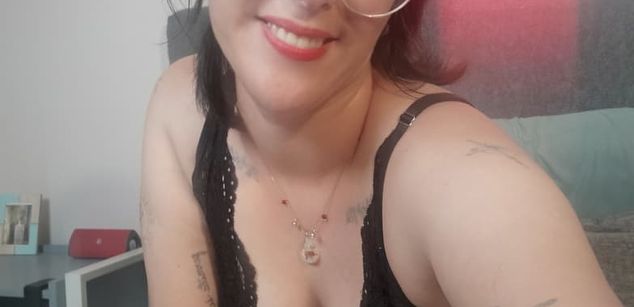 Model - Mahina84 hairypussy