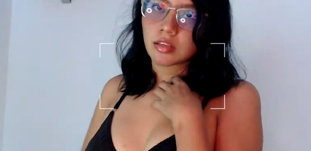 Model - Lola Gibson SQUIRT