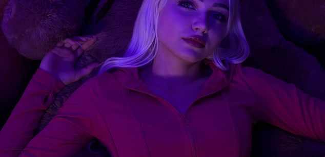 Model - Lina Lirian dirtytalk