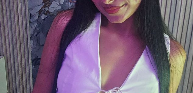 Model - LissaWild submissive