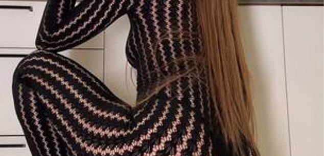 Model - Goddess_Taya erotic