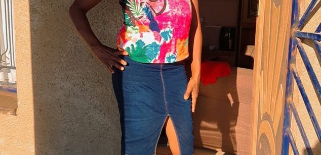 Model - Julie fetish