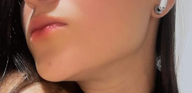 Model - RubyDevineh heels