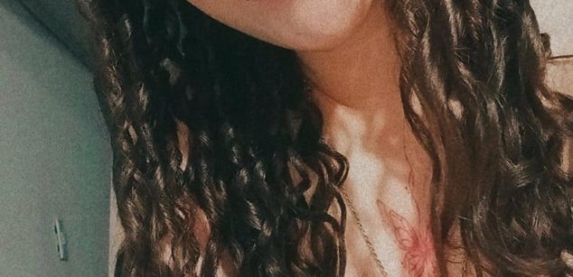 Model - RubyDevineh heels