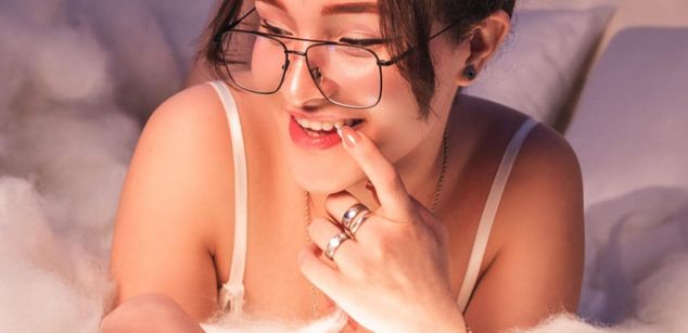 Model - RubyDevineh heels