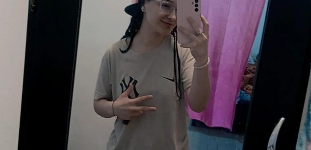 Model - RubyDevineh heels