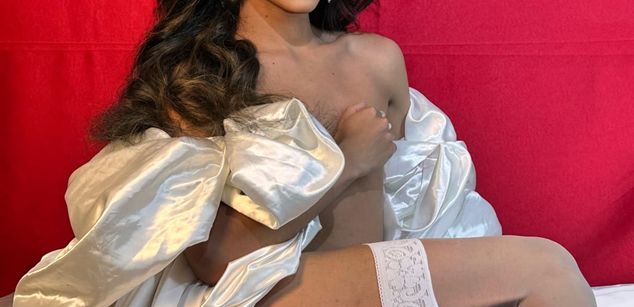 Model - Sammy bigcock