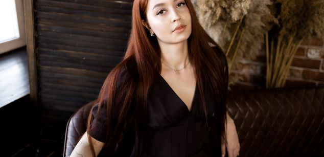 Model - EllaHart cute