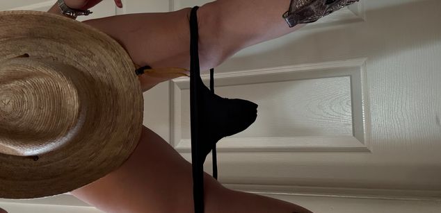 Model - Velvet sensual