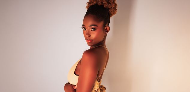 Model - DulceOrtiz femdom