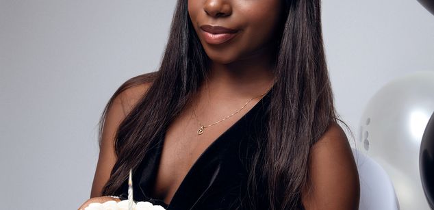 Model - IrisJones pussy