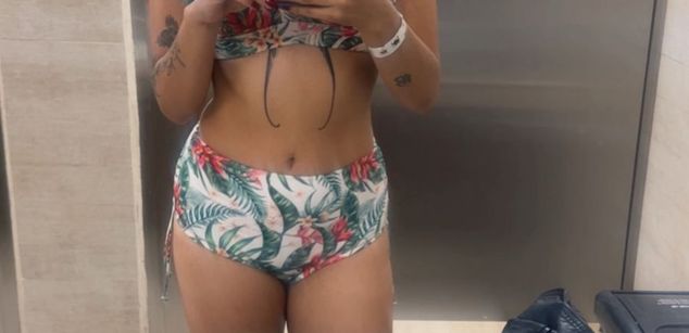 Model - SilvanaOwen WEBCAM