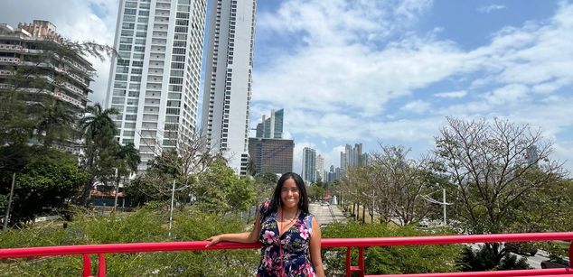 Model - Sienna Bell pussy