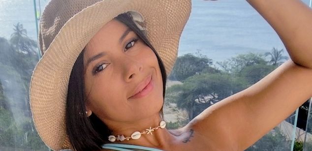 Model - Lyra Dhelys petite