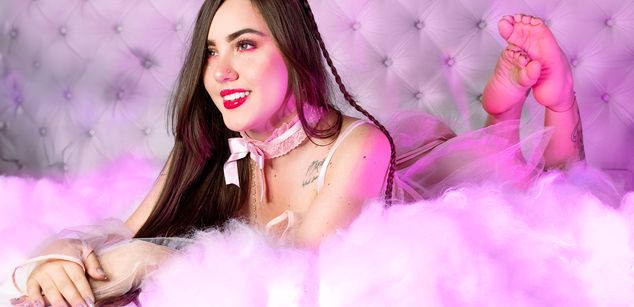 Model - Elena Gilbert nipples