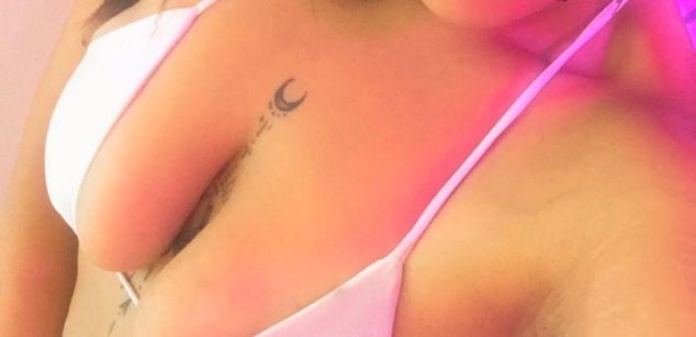 Model - TaraCarson latina