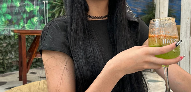 Model - Bella Vixeen squirt