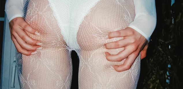 Model - Emely cum