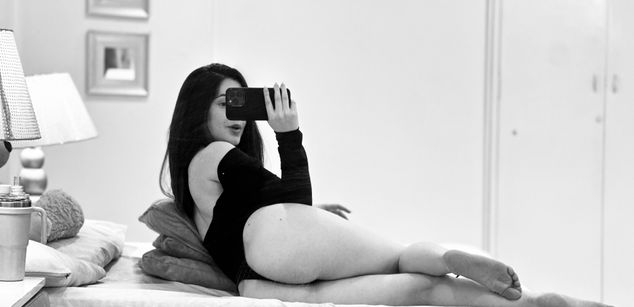 Model - ThrianaOlson bigass