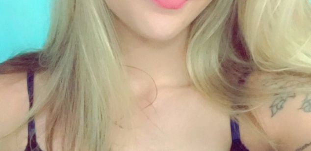 Model - Allie Awesome english