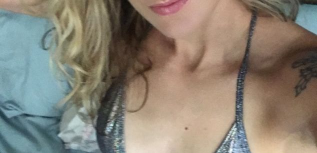 Model - Allie Awesome english