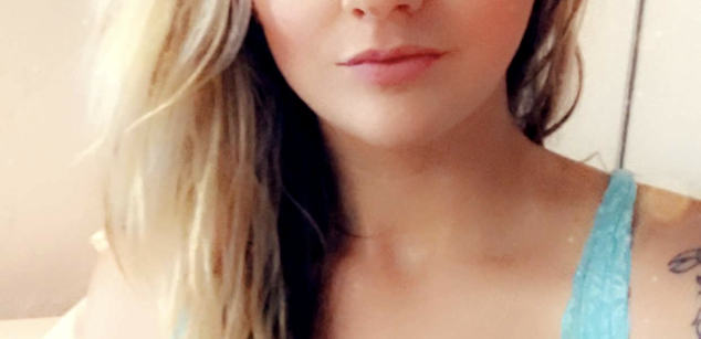 Model - Allie Awesome english