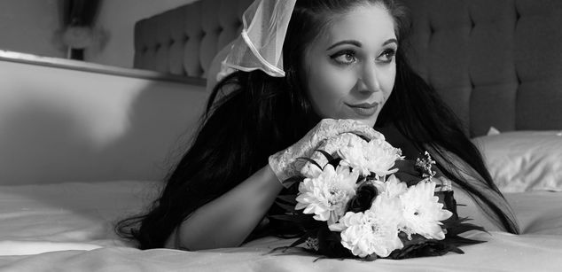 Model - ExoticValery feet