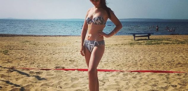 Model - Asya lesbian