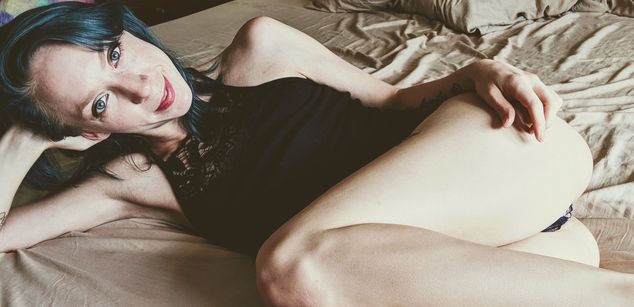 Model - Mrs. Monopoly cumshow