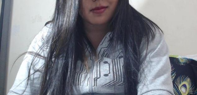 Model - MARTINA curby