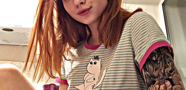 Model - CandyCush20 deepthroat