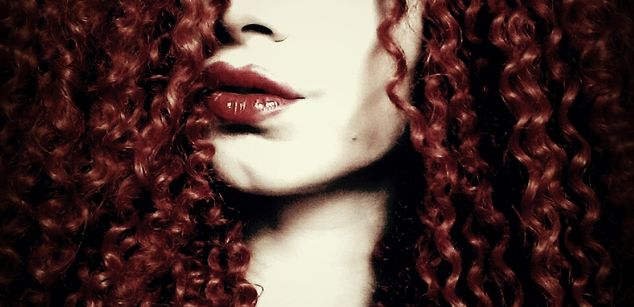 Model - Miss Kyra strapon