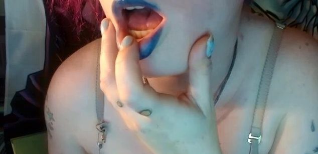 Model - Curvy Siren squirt