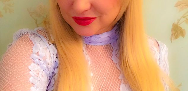 Model - Clea  blueeyes