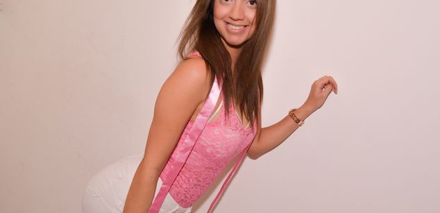 Model - Lizzy Love dance