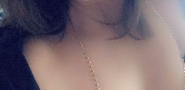 Model - Rebelrose camgirl