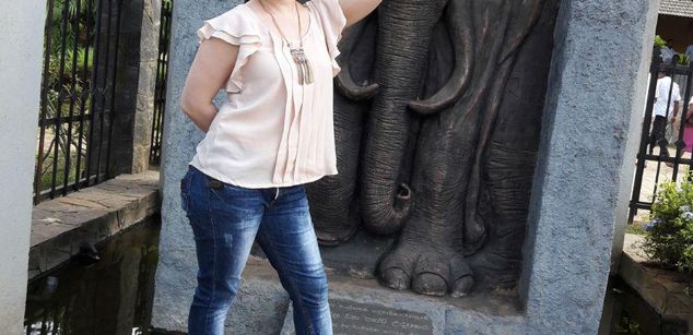 Model - liverusya201025 dance