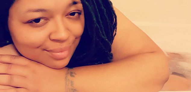 Model - Jadis White milf